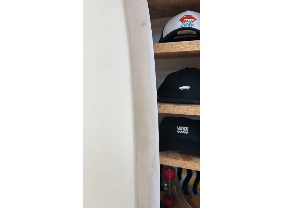 CREATIVE ARMY 6'10" HUEVO PU FCSII 2+1 SAND STONE (GRADO B)