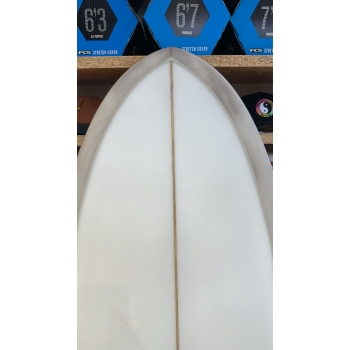 CREATIVE ARMY 6'10" HUEVO PU FCSII 2+1 SAND STONE (GRADO B)