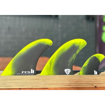 FCS II MR MARK RICHARDS PC TWIN FIN SET 2+1 CYBER LIME BLACK