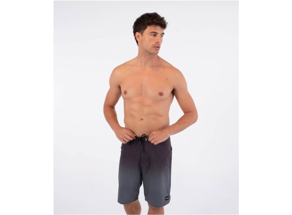 HURLEY PHANTOM ECO WEEKENDER BOARDSHORT 20" BLACK