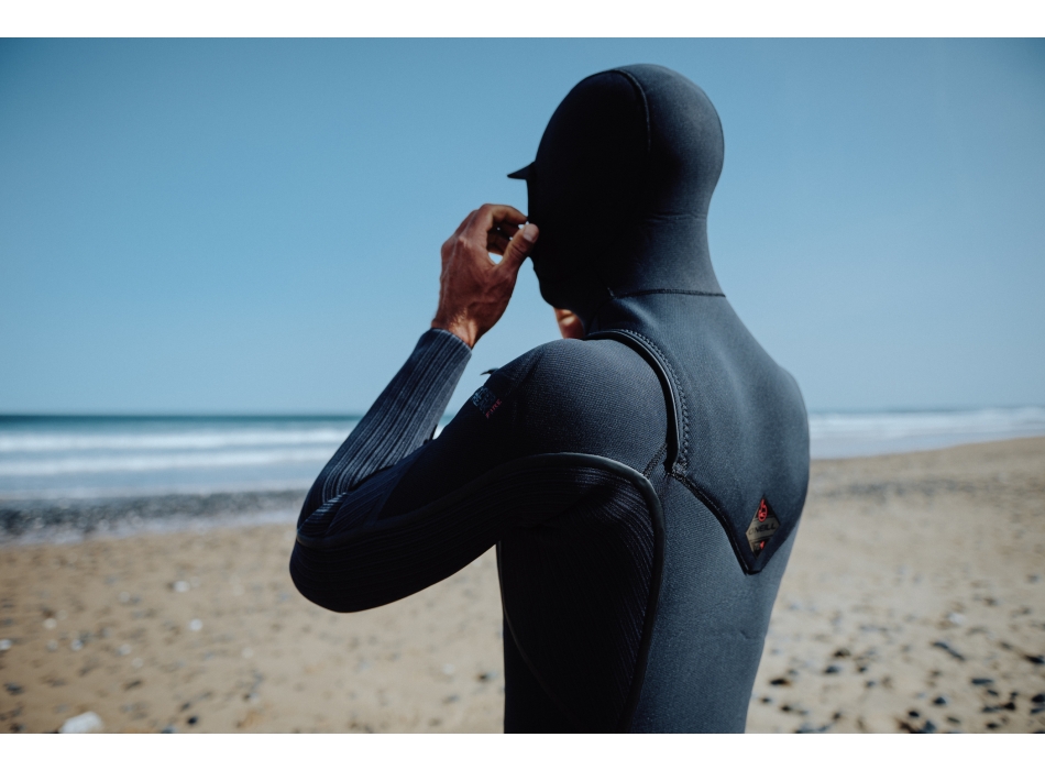 O'NEILL HYPERFREAK FIRE 5/4+ MUTA INVERNALE CHEST ZIP CON CAPPUCCIO