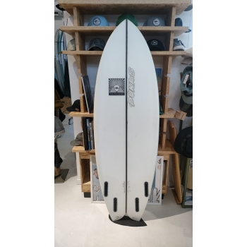 PUKAS SURFBOARDS 5'8" WOMBI FISH PE BY EYE SYMMETRY