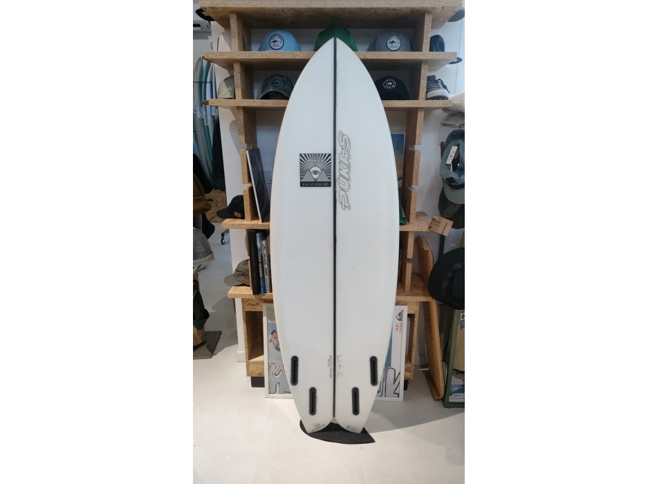 PUKAS SURFBOARDS 5'8" WOMBI FISH PE BY EYE SYMMETRY