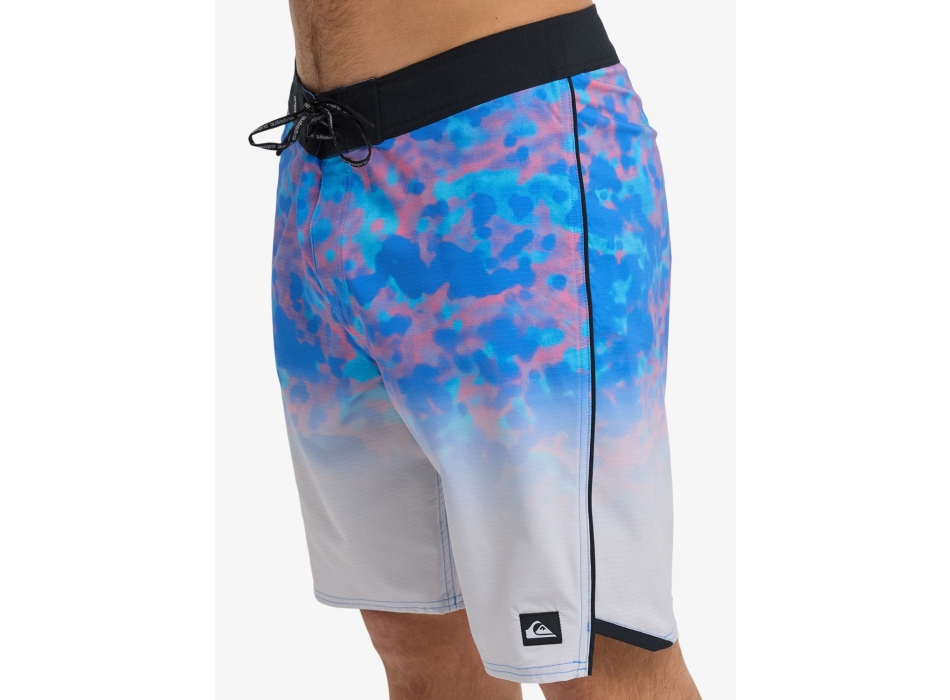 QUIKSILVER BOARDSHORTS HIGHLINE PRINTED 20" NEBULAS BLUE FADE REFLECTION