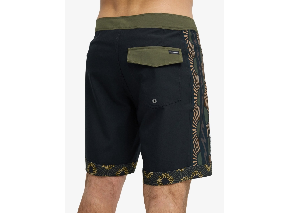 QUIKSILVER BOARDSHORTS SURFSILK NOMAD 18" BLACK