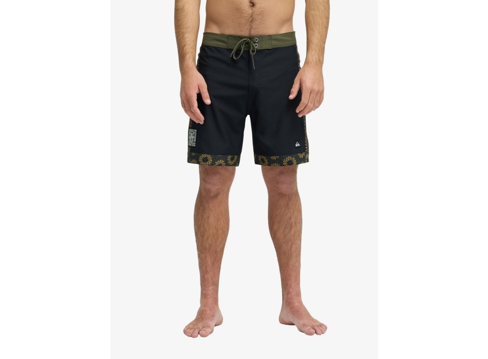 QUIKSILVER BOARDSHORTS SURFSILK NOMAD 18" BLACK
