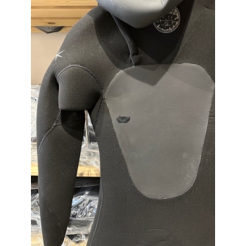 RIP CURL FLASHBOMB 6/4 MUTA INVERNALE CON CAPPUCCIO FRONT ZIP (GRADO B)