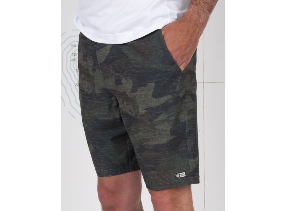 SALTY CREW DRIFTER 2 HYBRID WALKSHORT 19" CAMO