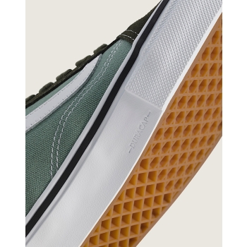 VANS SCARPE SKATE SLIP-ON BLACK/GUM/WHITE