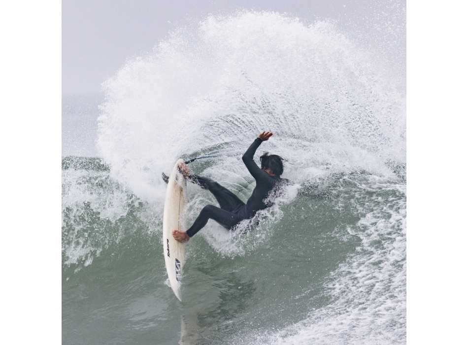 XCEL COMP+ 4/3 CHEST ZIP MUTA INTERA BLACK